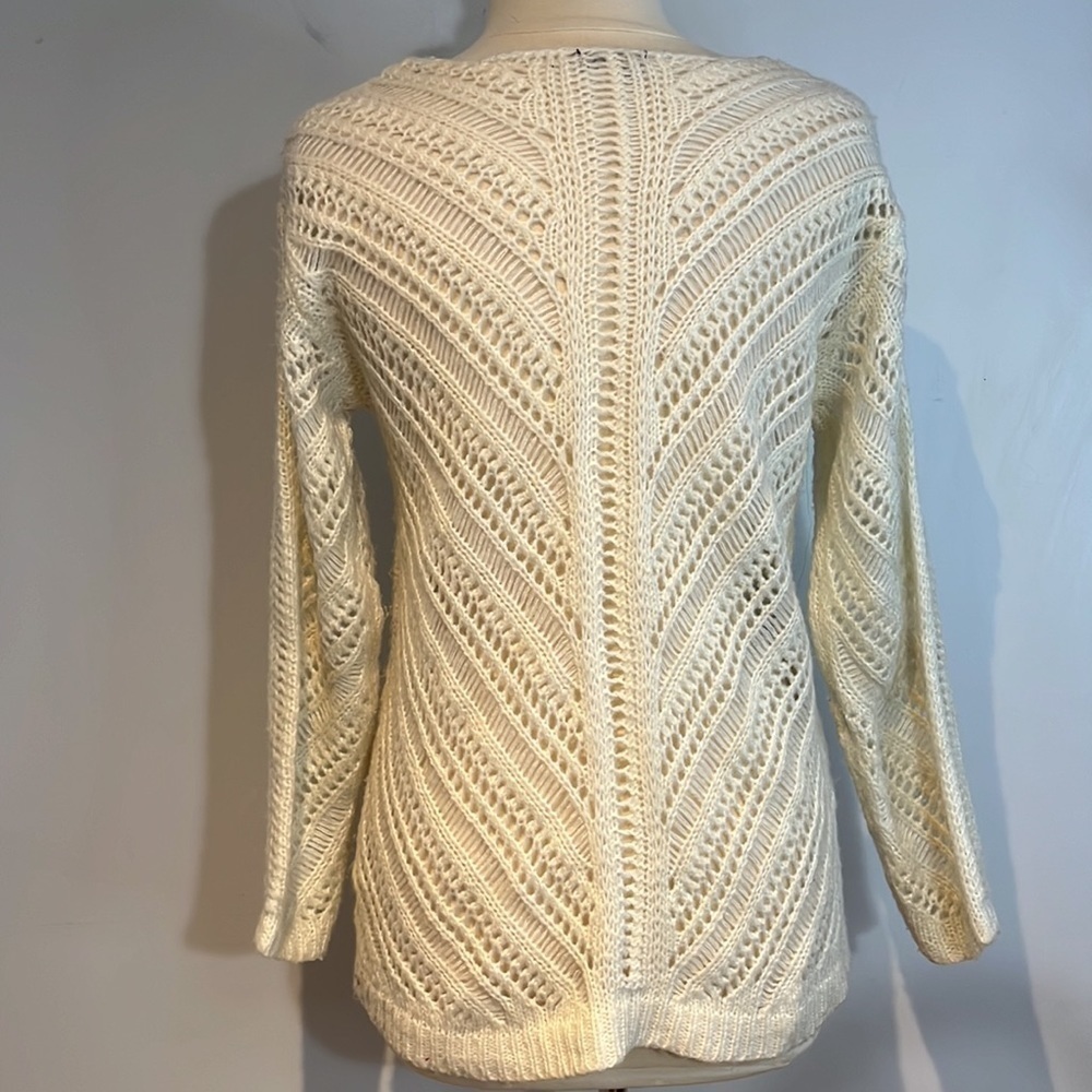 DEX open weave , crochet style pull over sweater in cream size medium - Picture 6 of 11